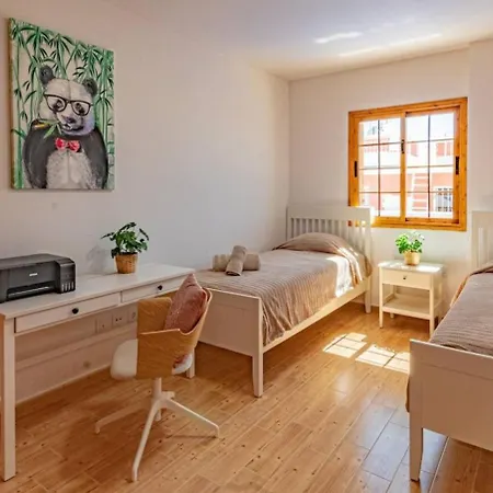 Luna With Heated Pool Villa *